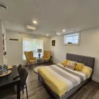 Nimo Homestay , Compact Studio Apartment Guelph, khách sạn ở Guelph