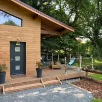 La cabane sur l'étang, hotel a Étival-Clairefontaine