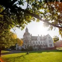Hellidens Slott, hotel u gradu Tidaholm