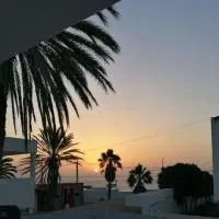 Évasion côtière à la Corniche - Villa sur la mer, hôtel à Banzart