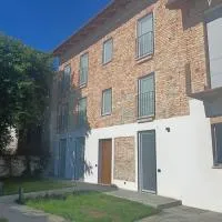 Langhe & Wine Accommodation, מלון בנייבה