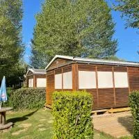 Ébreuil में, होटल Mobil-home 2 chambres côté rivière