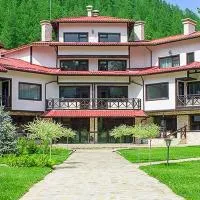 Everwood Hotel & Restaurant, hotel a Govedartsi