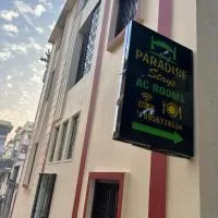 Paradise Stays, מלון בורנאסי