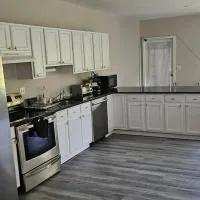 Private Apartment in Southbury 101, hotel en Southbury