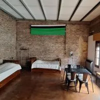 Loft amplio y luminoso con cochera, hotel a Rosario