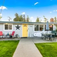 Birch Bay Retreat between creek and bay، فندق في بلين