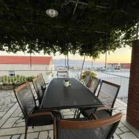 Apartments San Giorgio, hotel a Sućuraj