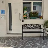 da Paola monolocale, hotel v mestu Osoppo