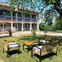 Résidence Hôtelière du Magnoac, хотел в Castelnau-Magnoac