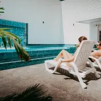 Oasis Hotel، فندق في سان أندريس