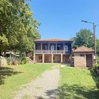 House Kvali, ξενοδοχείο σε Banoja