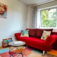 Villa L & S - Gemütliche Ferienwohnung im Grünen bei Dresden, Hotel in Freital