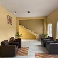 Hotel Warna, hotel poblíž Bua Airport - LLO, Palopo