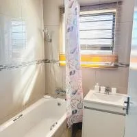 Dubai guest house, hotell i Soshanguve