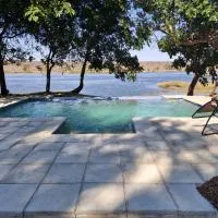 Kulota Island Lodge, hotel v mestu Katombora