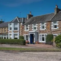 The Open Arms Hotel, hótel í Dirleton