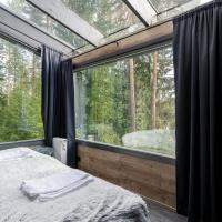 Koskisviitti 3 - Private Lakeside Suite with Terrace, hotel i n&aelig;rheden af Jyv&auml;skyl&auml; Lufthavn - JYV, Laukaa