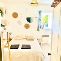 Chez gaillard petit studio sans cuisine entièrement rénové au calme, hótel í Ussel