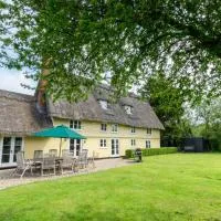 5 Bed in Finningham oc-obhf, hótel í Finningham