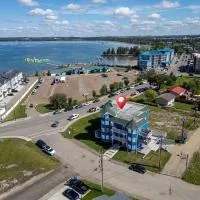 Lakefront Lookout 1BR Condo on Lakeshore Drive, hótel í Sylvan Lake