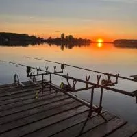 BékaLak Vendégház, готель у місті Рацкеве