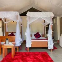 Mara Nasila Safari Camp، فندق في Sekenani