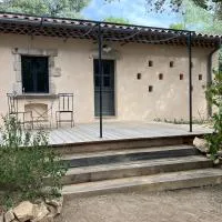 Le pigeonnier, hotel in Nîmes