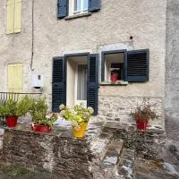 Maison de village, hotel din Stazzona