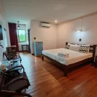 ERAWAN PLACE, hotel i Mae Sot