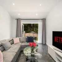 Near Wembley Ground Floor Flat with Garden & Parking, hotel em The Hyde