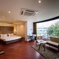 Emerald Hotel โรงแรมในไอซอล