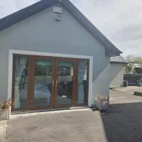 Beautiful small home, hotel en Mallow