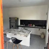 Lindo depto 2 piso cerca de la playa, hotelli kohteessa Chabihau