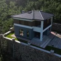 Villa saklı bahçe، فندق في فاتسا