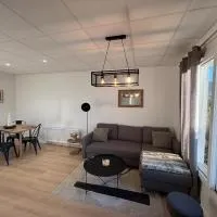 Appartement T2 avec terrasse, hotel v destinaci Lacaune
