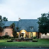 Scott's Manor Guesthouse Function and Conference Venue, hotel v destinaci Lichtenburg