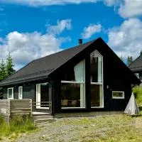 Cozy cabin on Sjusjølia by the trail network sauna, ξενοδοχείο σε Ringsaker