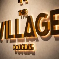 The Village Hotel Douglas, מלון בקורק