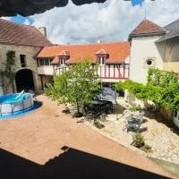 Corps de ferme - Gîte les hirondelles,Nitry的飯店