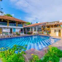Eco Hotel las Palmas، فندق في أرمينيا