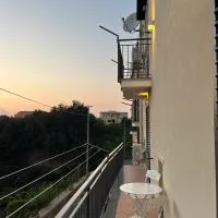 Salvatore's Apartments, hotell i Meta