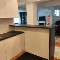 VillaWeb entire house for 10pers,just 5min to the center, ξενοδοχείο κοντά στο Διεθνές Αεροδρόμιο Ιασίου - IAS, Ιάσιο