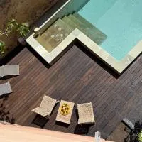 Air-conditioned authentic village house with sea view, terraces and swimming pool, hotel a Monticello