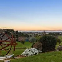 Spectacular Tasman Views، فندق في Umukuri