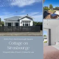 Cottage on Strasbourge, hotel v mestu Martinborough