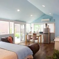 Crystal Serenity Quartz Soak The Namaste Studio On Lake Hamilton, hotel en Hot Springs