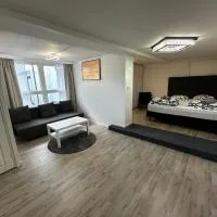 Luxurius flat in central Borås, viešbutis mieste Burosas