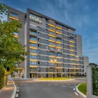 ONE66 - Luxury Aparthotel، فندق في براشوف