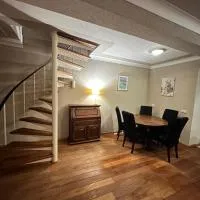 Entire Villa, free parking, hotel di Veldhoven